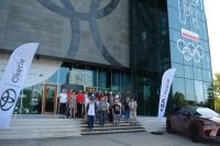Uczestnicy ŚDS i opiekunowie pod Muzeum Sportu i Turystyki w warszawie